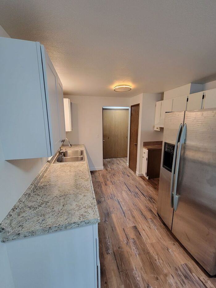 2005 Porta Ct Nw - Photo 4 of 10