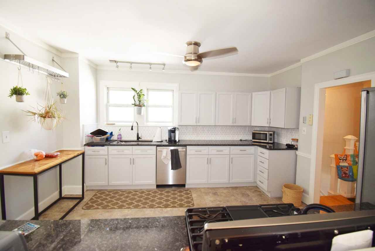 97 Magoun Ave - Photo 6 of 19