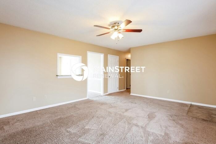 375 Twin Creeks Rd - Photo 4 of 15