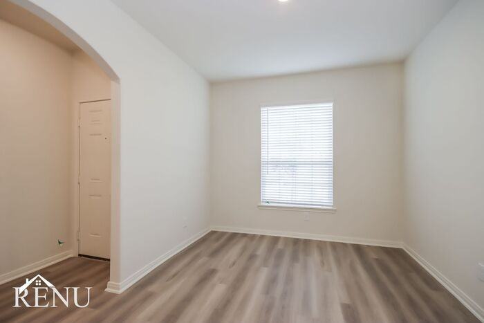 10458 Sweetwater Creek Dr - Photo 7 of 18