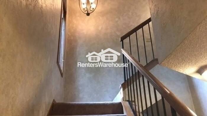 301 Kathy Ln Ne - Photo 5 of 14