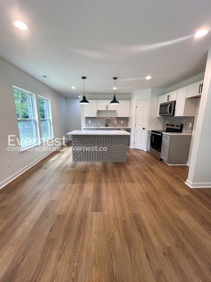411 E Torbush Es Dr - Photo 4 of 24