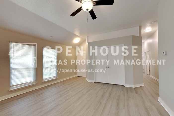 247 Stallion Dr - Photo 5 of 20
