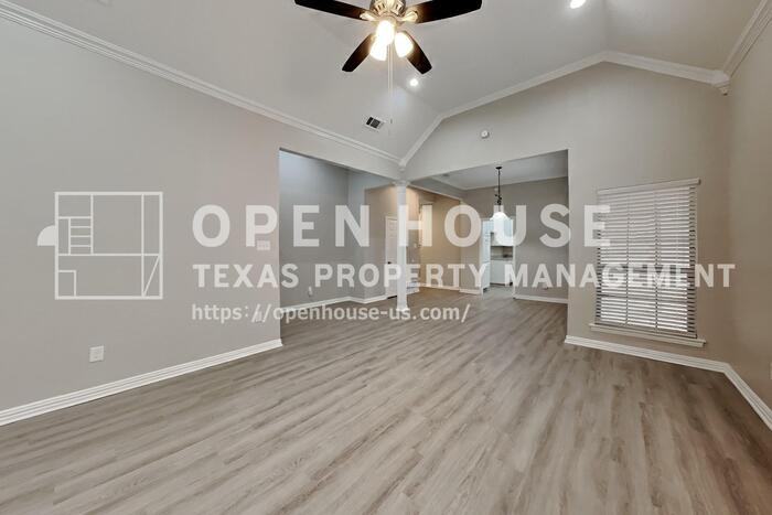 4921 Arborgate Dr - Photo 5 of 20