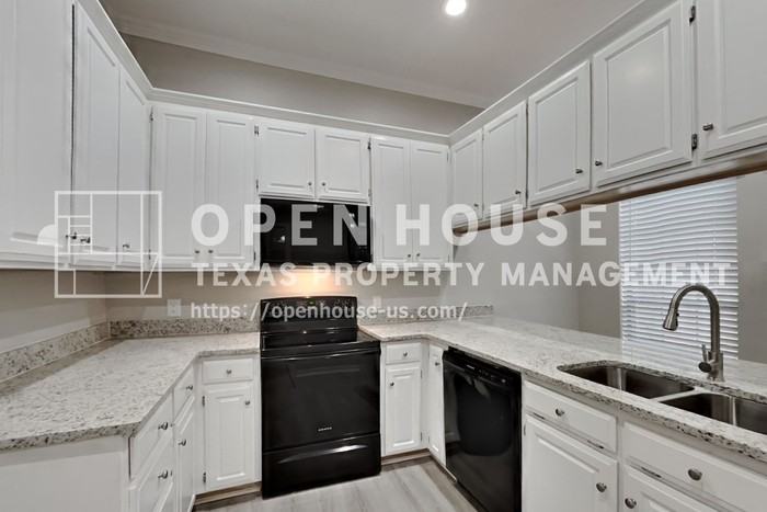 4921 Arborgate Dr - Photo 7 of 20