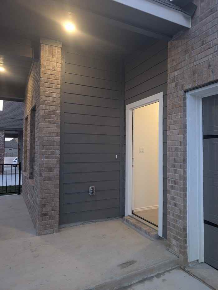 115 Parsons - Photo 3 of 32