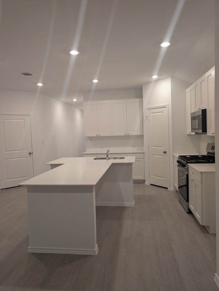 115 Parsons - Photo 4 of 32