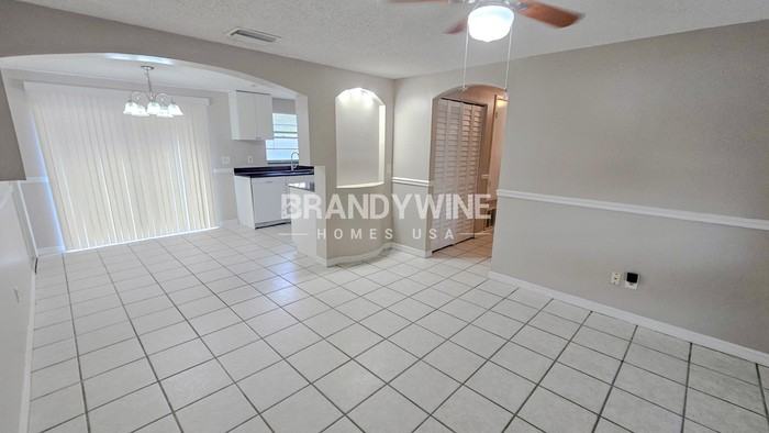 3716 Ambermist Dr - Photo 5 of 24