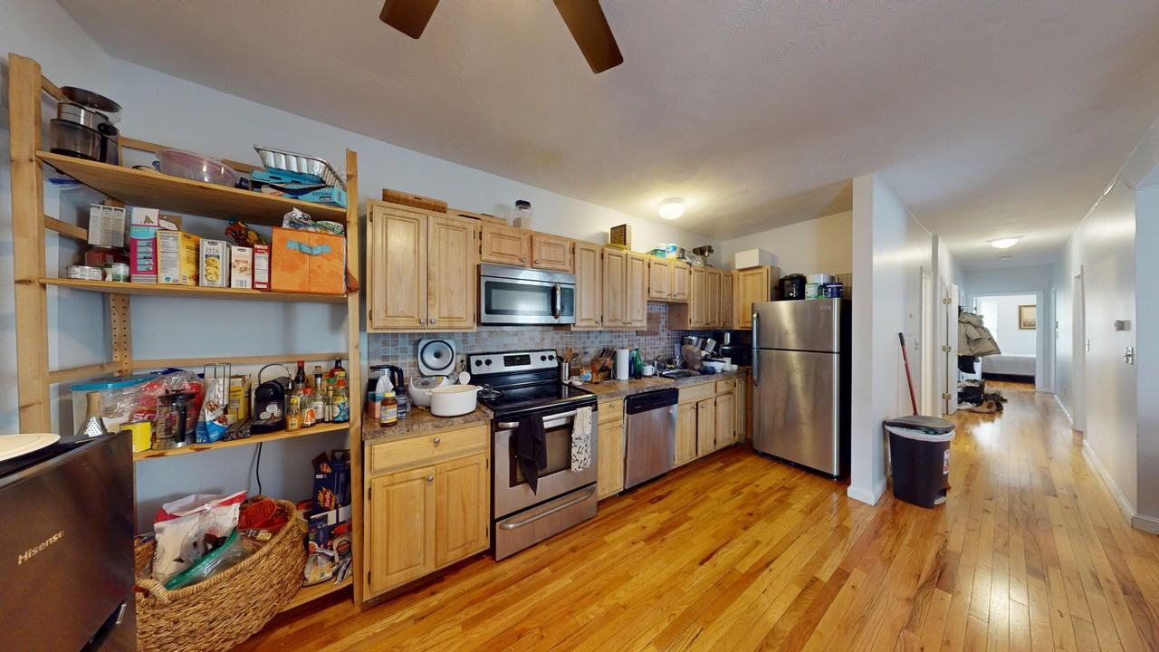 122 Berkshire St #5