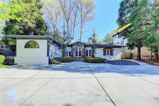 1227 Sheridan Rd Ne - Photo 1 of 1