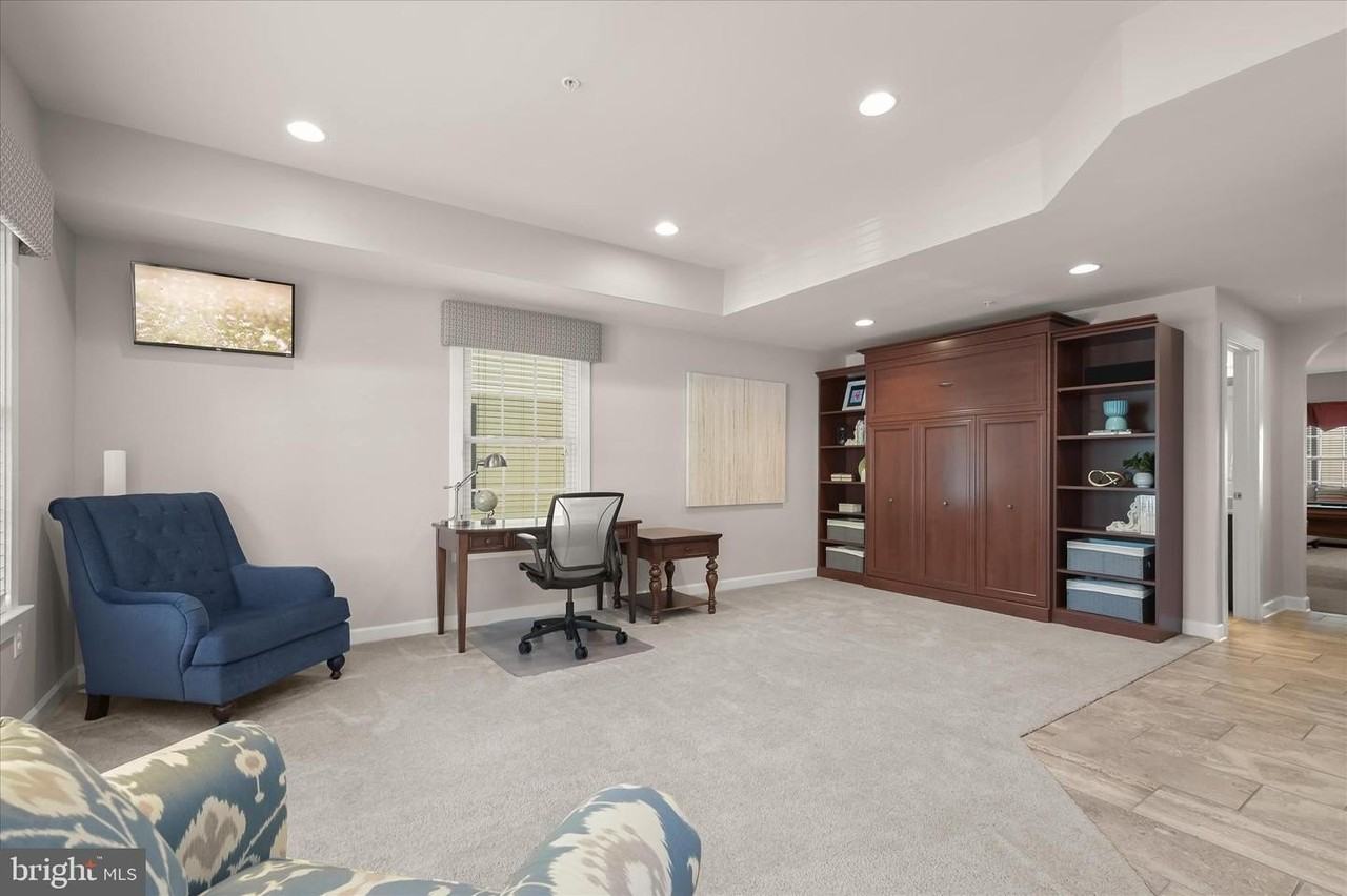11285 Terrace Ln - Photo 5 of 50