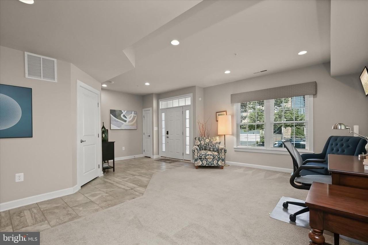 11285 Terrace Ln - Photo 7 of 50