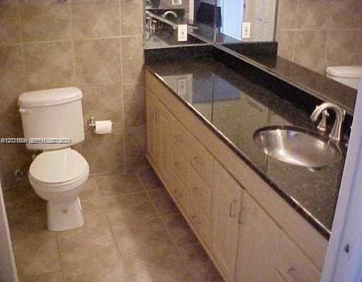 2408 Ne 135th St #2408 - Photo 5 of 9