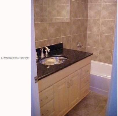2408 Ne 135th St #2408 - Photo 6 of 9