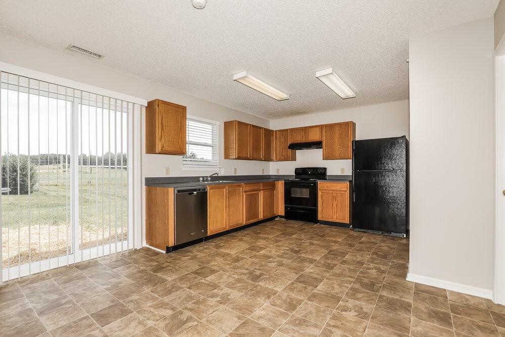 11351 N Creekside Dr - Photo 6 of 17