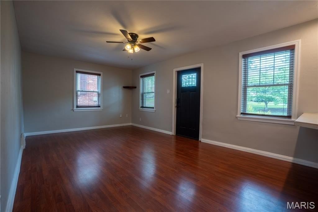 312 Midway Ave - Photo 3 of 28