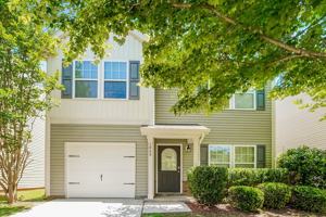 featured image of 1040 Joselynn Dr