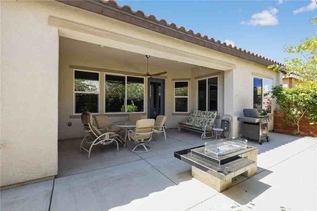 85556 Molvena Dr - Photo 5 of 30