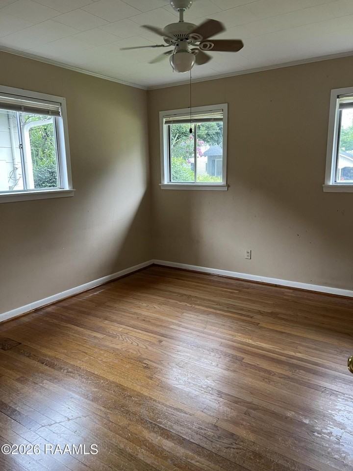 419 Saint Joseph St - Photo 6 of 19