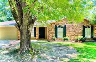 featured image of 25842 Shadow Brook Ave