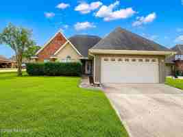 featured image of 101 Seneca Cir