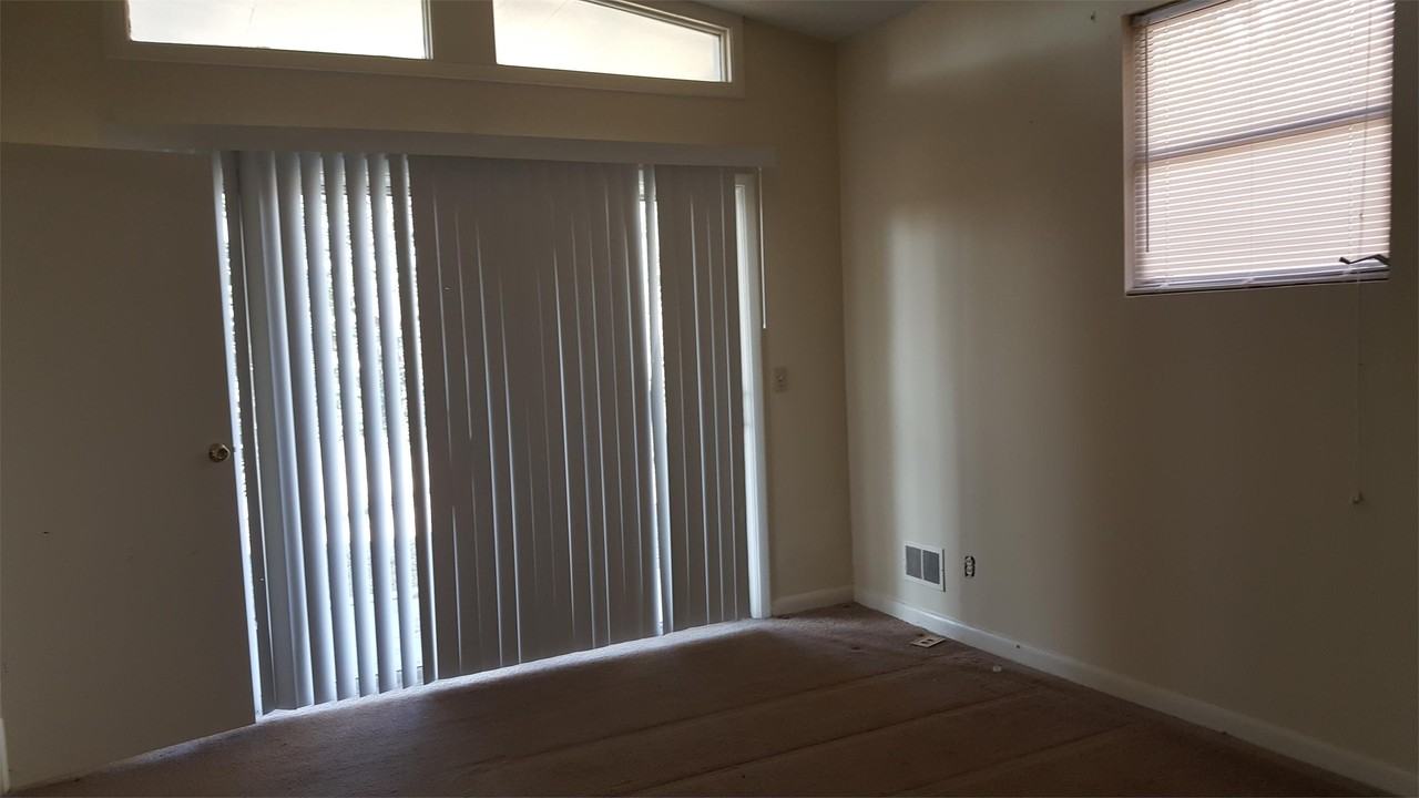 208 Latonea Dr #1 - Photo 3 of 8