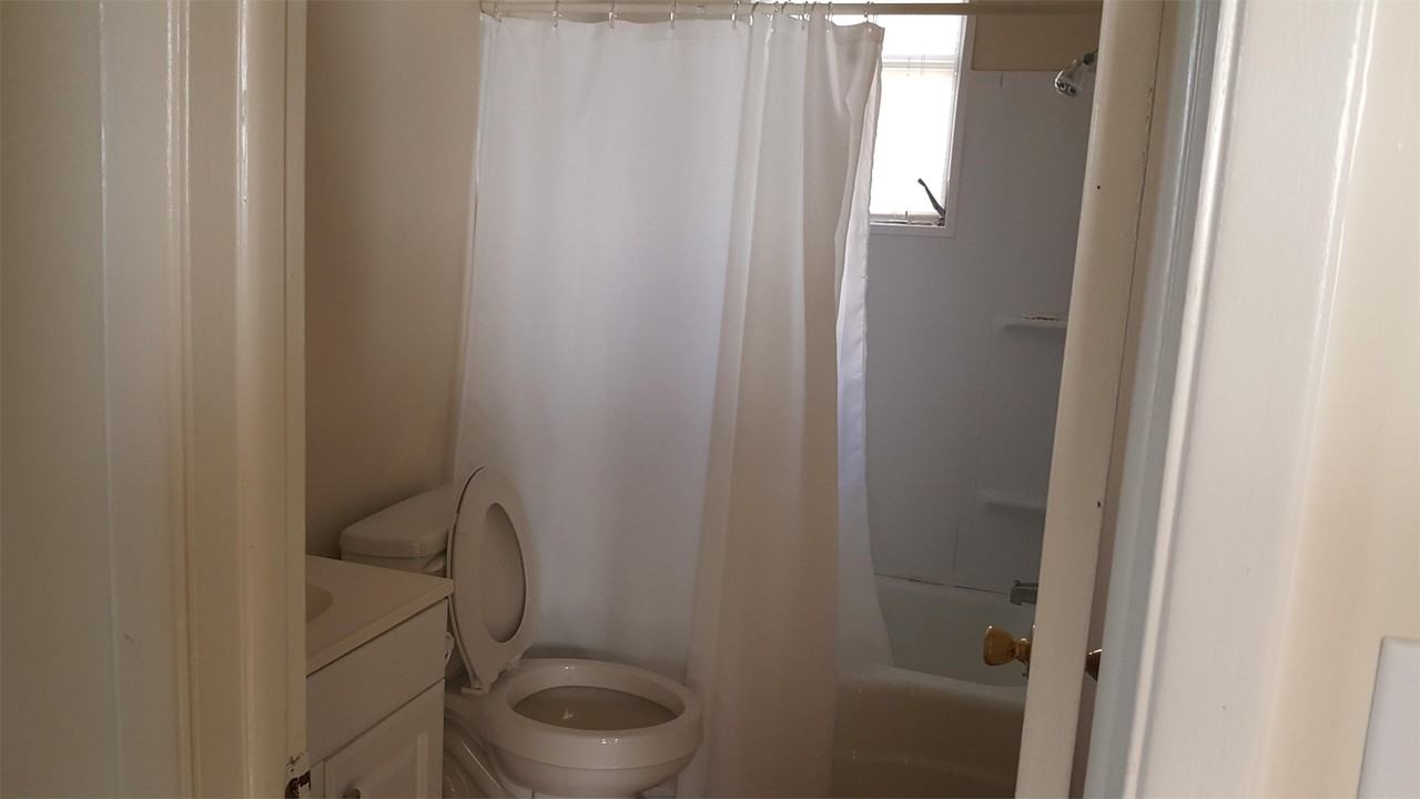 208 Latonea Dr #1 - Photo 4 of 8