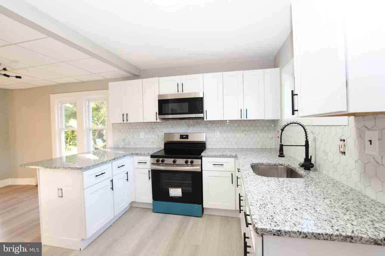 14 Delaware Ave - Photo 4 of 15