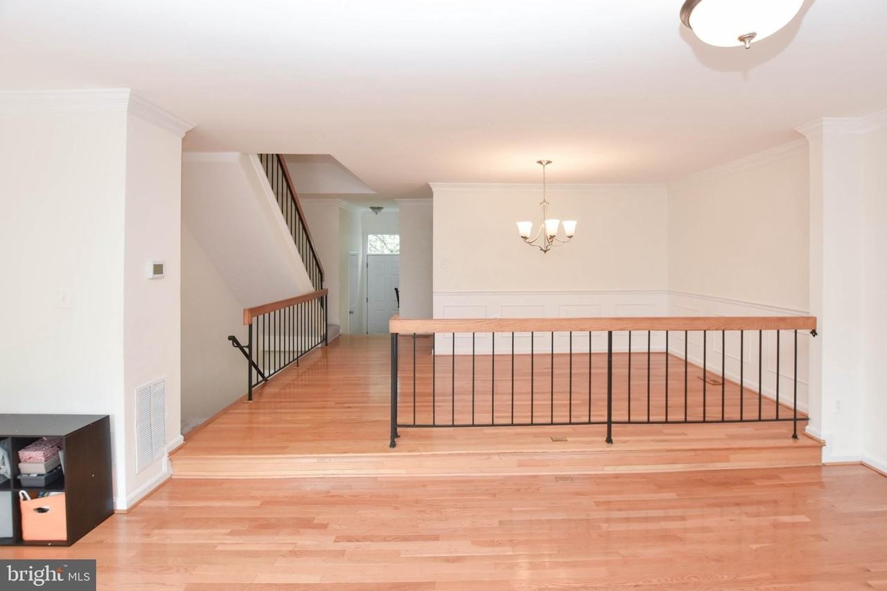 5843 Wye Oak Commons Ct #39 - Photo 7 of 29
