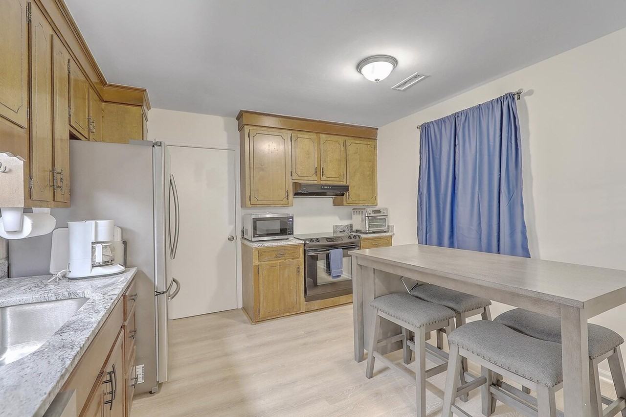 2137 Woodland Shores Rd #1526889P - Photo 7 of 20