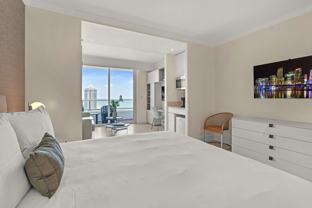 4385 Collins Ave - Photo 1 of 1