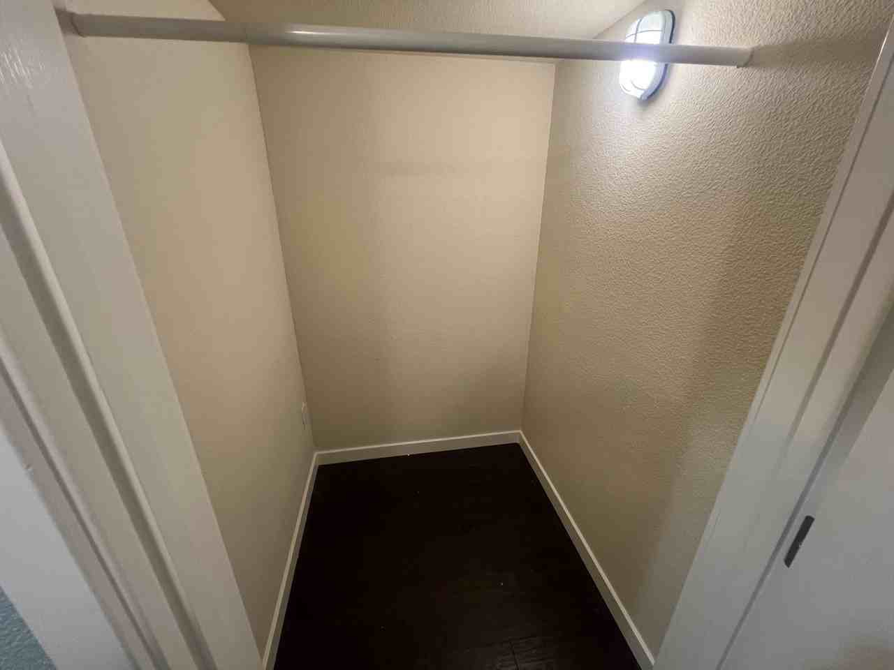 221 Geary Way - Photo 5 of 20