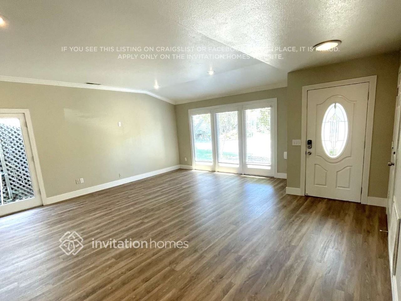 2828 Tiffany West Way - Photo 2 of 13