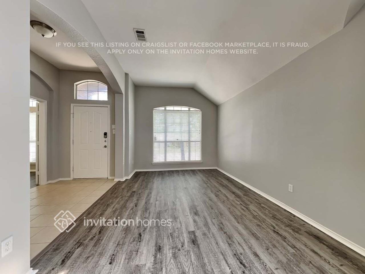 5641 Norris Dr - Photo 3 of 16