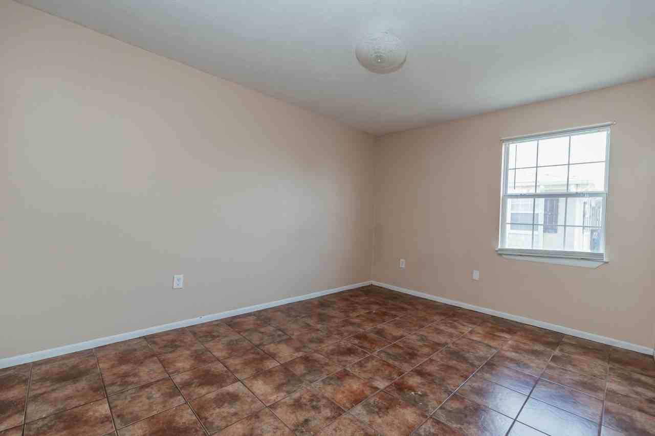 719 S Berthe Ave #8 - Photo 2 of 11