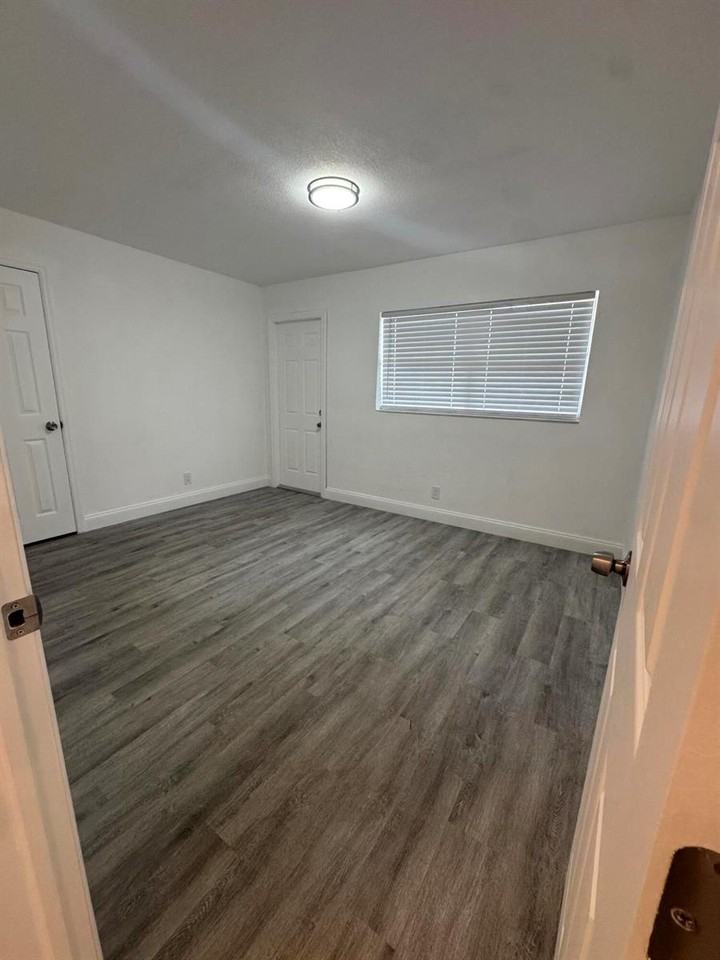 1795 Northwest 55th Avenue #3 - Photo 5 of 7