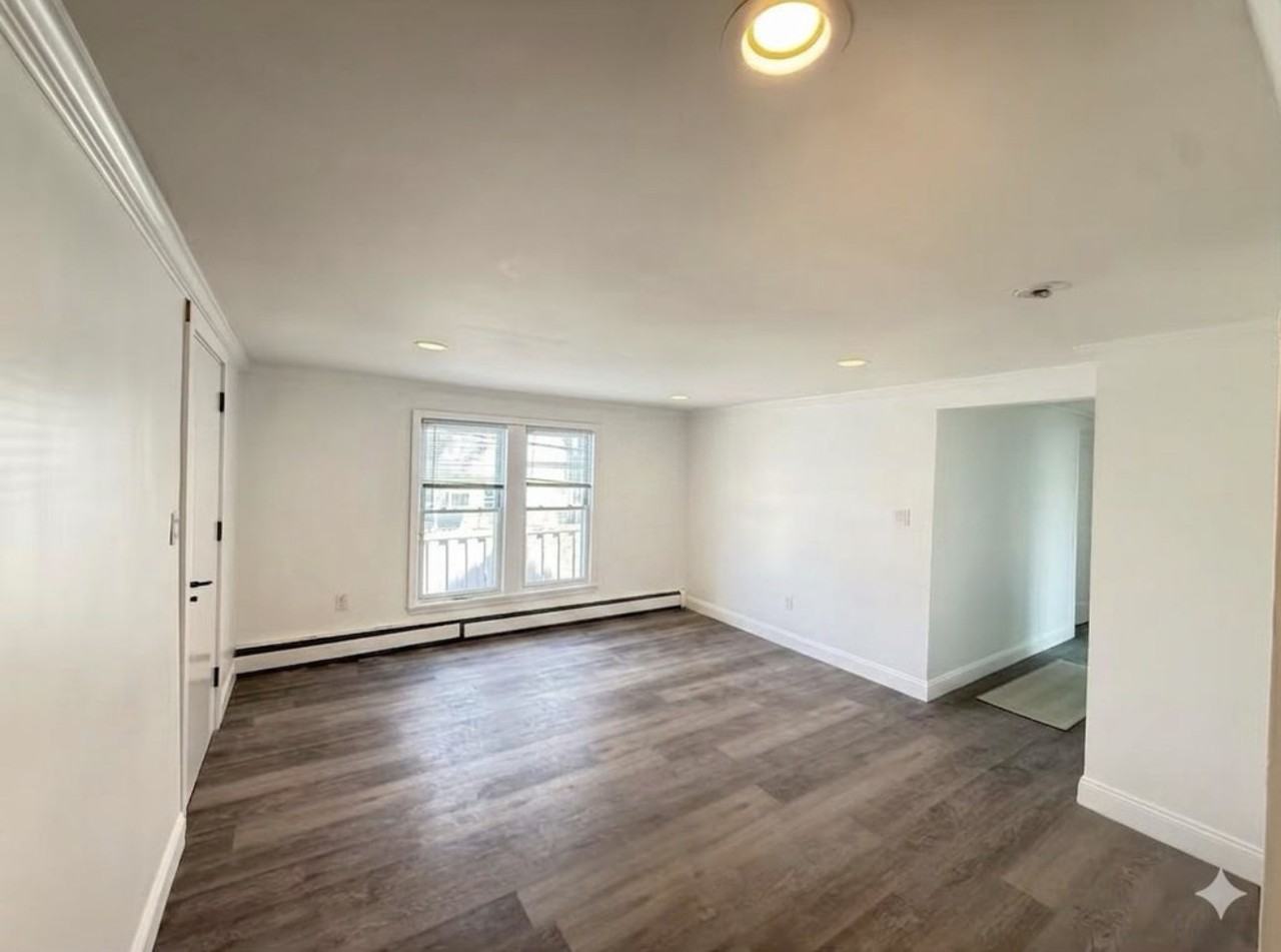 610 Laurelton Blvd Unit 1 #1 - Photo 5 of 24