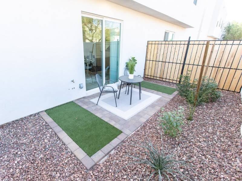 Portola Red Mountain - Photo 6 of 29