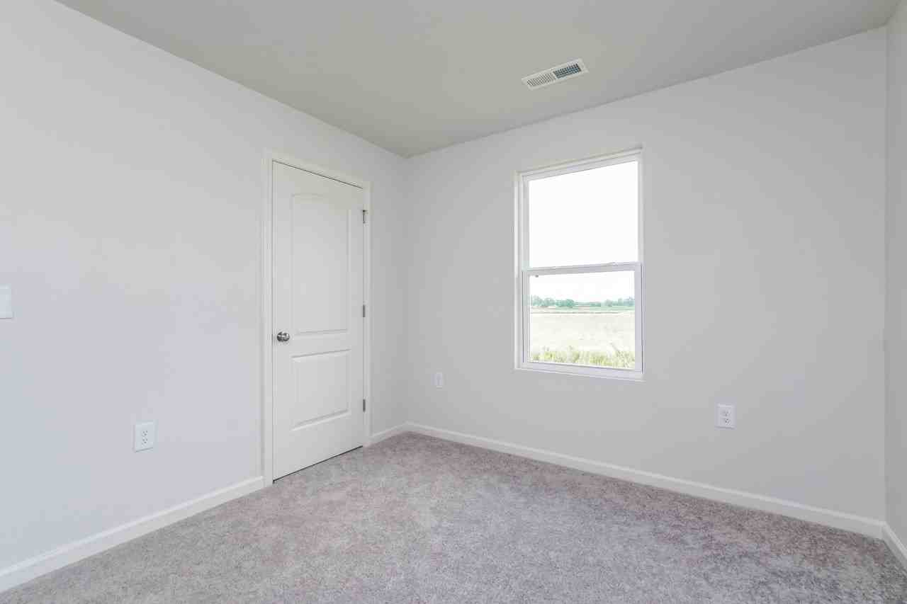 859 859 Ashbury Ln - Photo 7 of 16