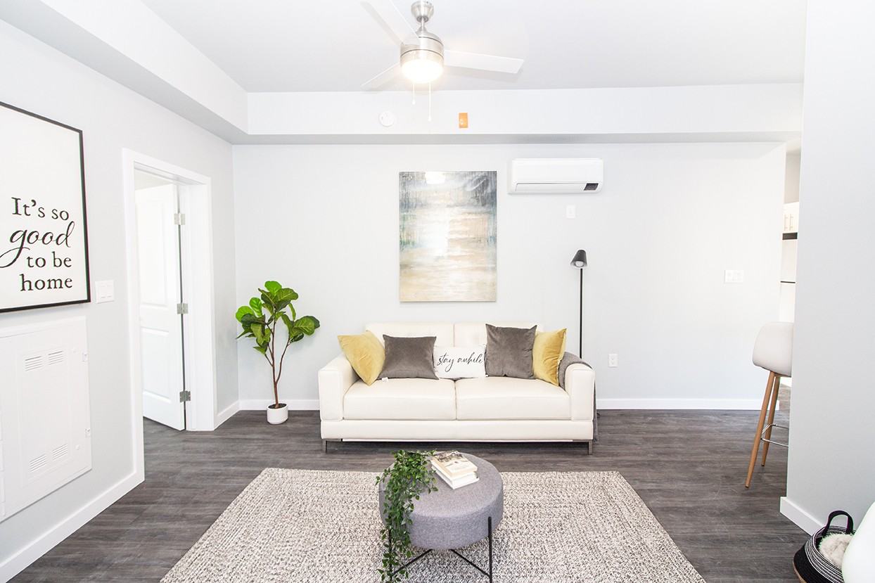 753 Wolseley Avenue - Photo 4 of 18