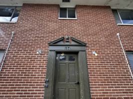 featured image of 154 E Walnut St #1