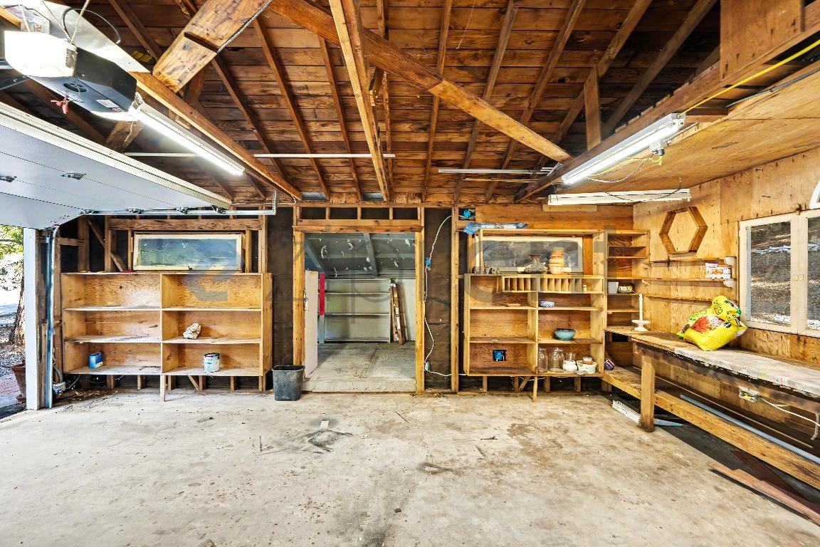15353 Iron Canyon Rd - Photo 7 of 45