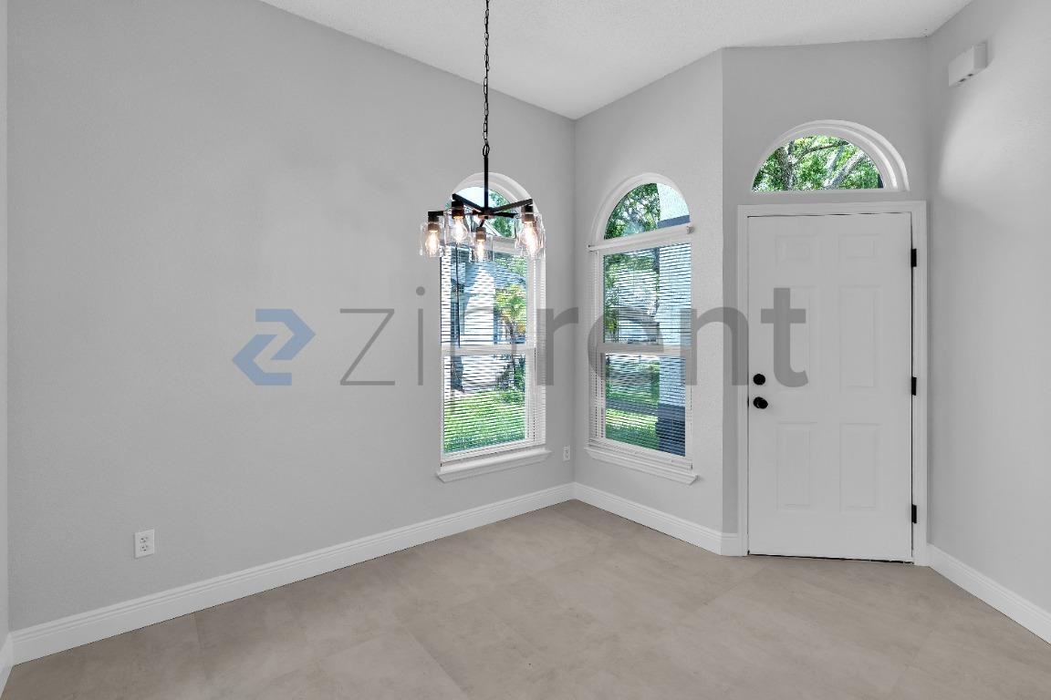10636 Satinwood Cir - Photo 5 of 25
