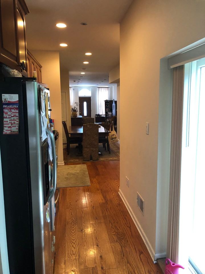 2144 Christian St - Photo 7 of 18