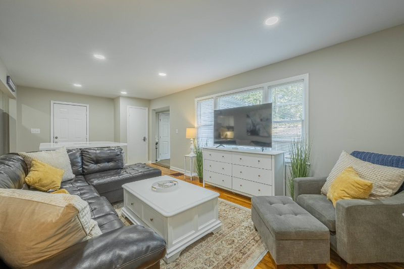 230 Habersham Dr - Photo 6 of 11
