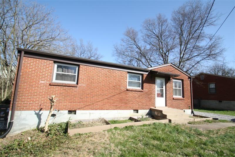 1906 Dabbs Ave - Photo 2 of 23