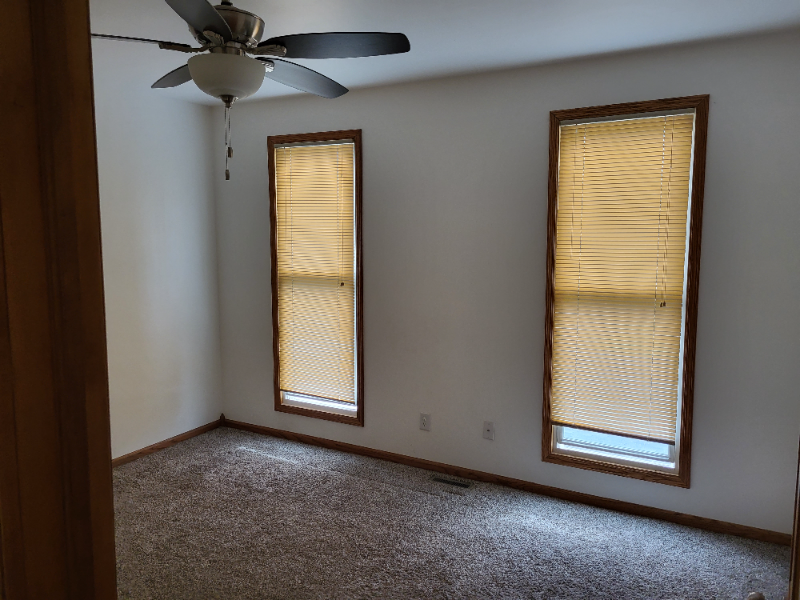 312 N Illinois St #2ndFL - Photo 7 of 11
