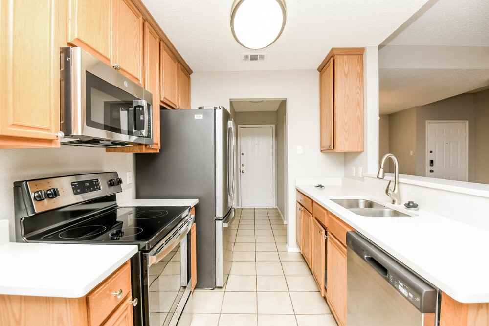 1706 Tonya May Ln - Photo 7 of 16