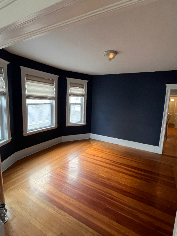 49 Wellington Rd - Photo 2 of 6