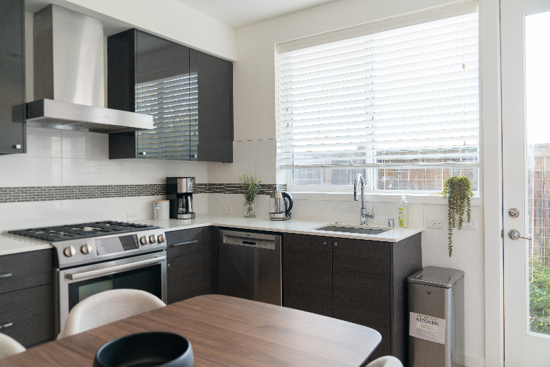 122 20th Ave E Apt B - Photo 5 of 31